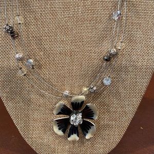 Flower choker necklace